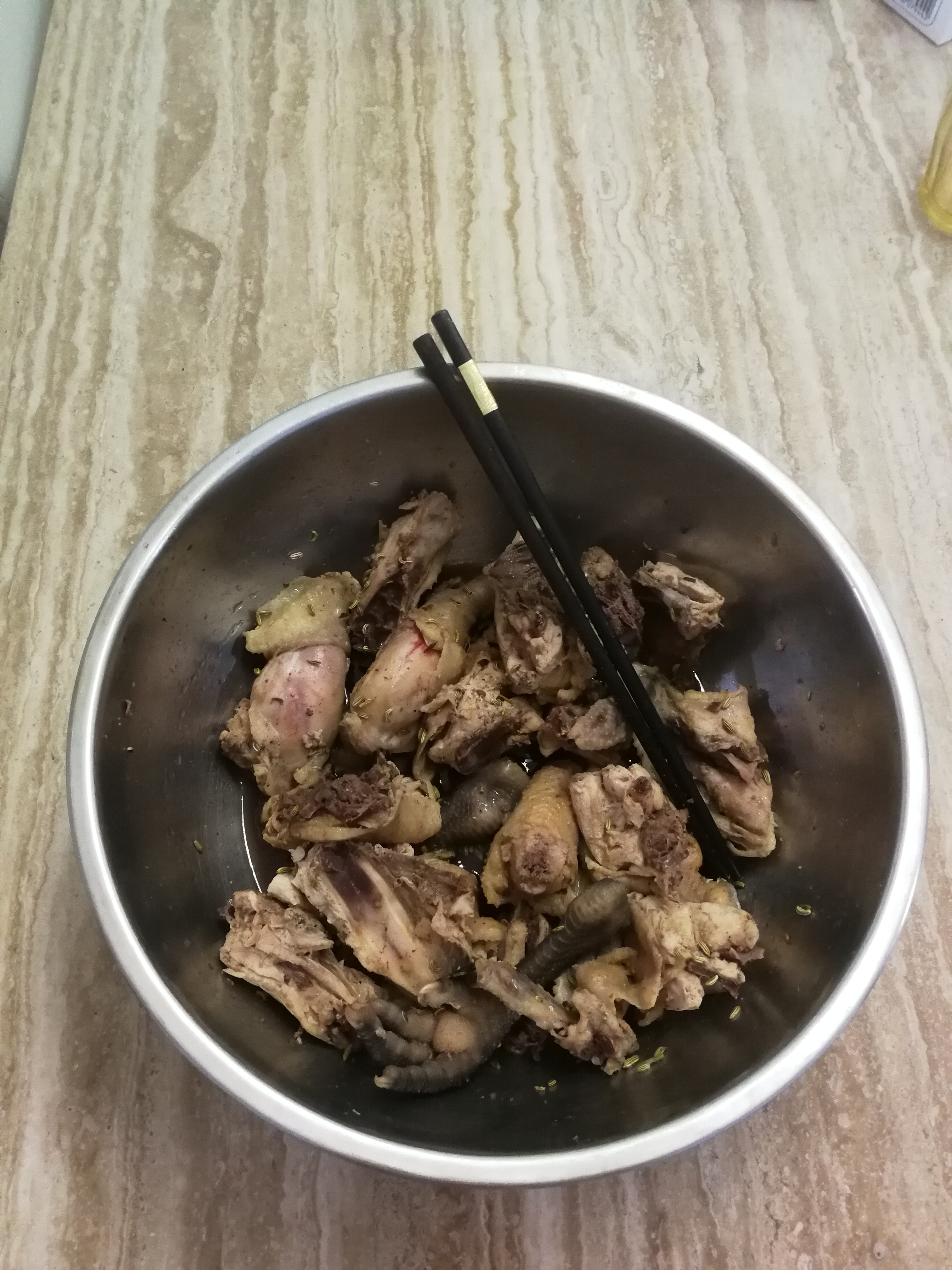 炖鸡和松茸,炖鸡跟蒸鸡吃的营养不一样