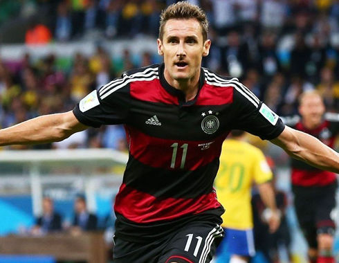 天下足球巨星系列文案,天下足球的经典文案