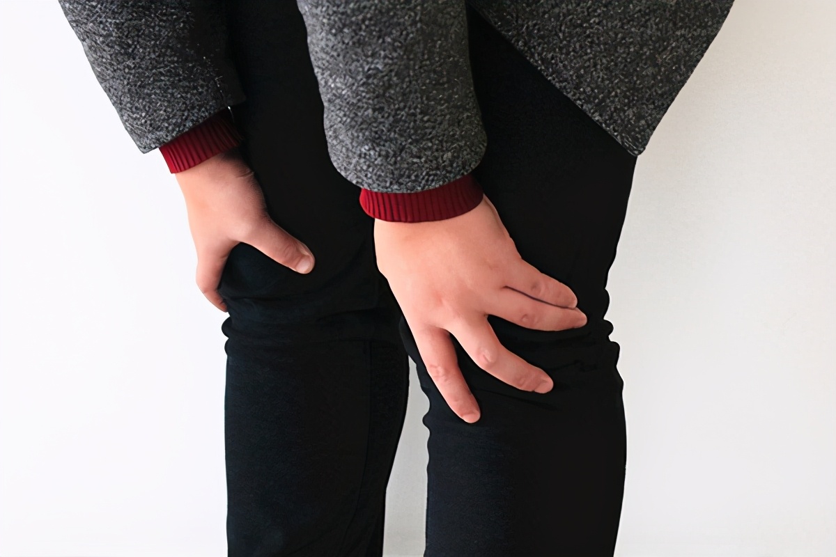 骨折上了钢板有炎症需要取钢板,骨折上钢板与取钢板哪个痛苦轻