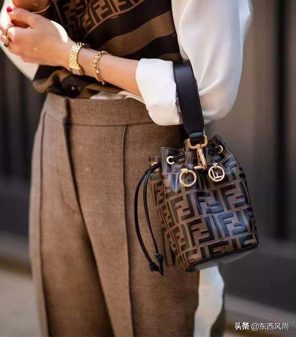 芬迪王嘉尔同款法棍包,fendi王嘉尔同款包