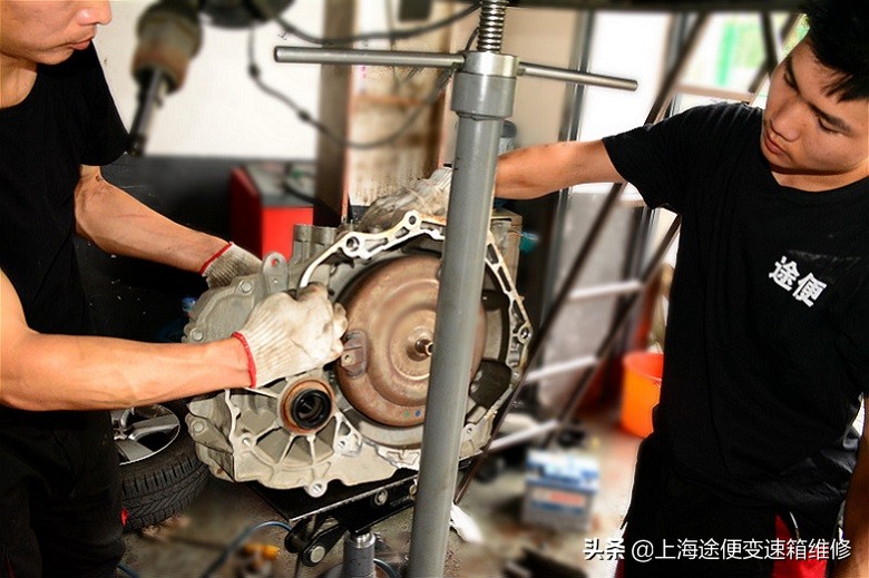君威变速箱内部齿轮坏了怎么办,老君威车辆维修提示