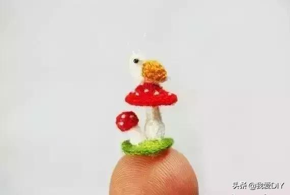 100种超迷你钩针小物钥匙包教程,100种超迷你钩针小物圣诞老人