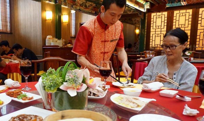 第一次吃烤鸭,烤鸭鸭架怎么处理的