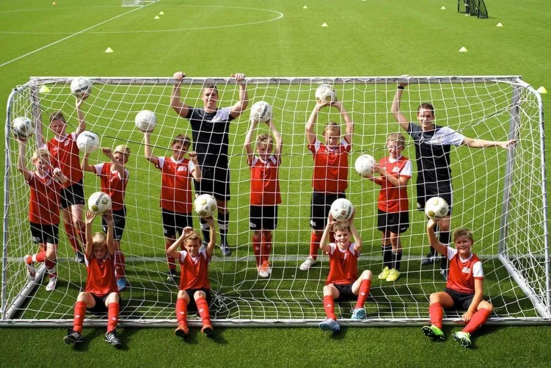 王之者足球培训中心龙华店,王之者足球培训中心怎么样