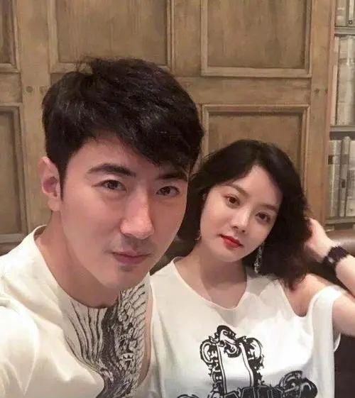 深扒远嫁中国的两位韩国媳妇，蔡琳和秋瓷炫，为什么境遇云泥之别