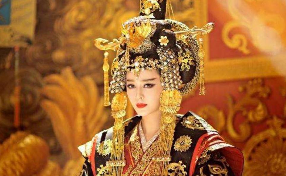 一代女皇武则天无字碑之谜,在无字碑上对武则天作全面评价