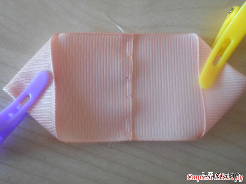 丝带儿童头花蝴蝶结手工制作过程,丝带蝴蝶结头花制作教程