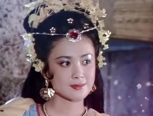 傅艺伟妲己最美瞬间为母祝寿,最美妲己傅艺伟照片