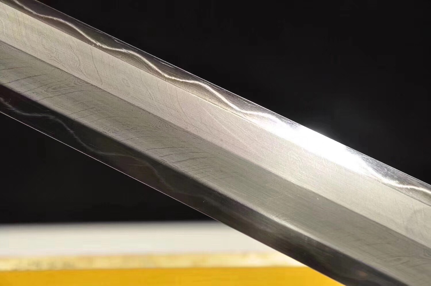 百炼钢花纹钢高锰钢的区别,百炼钢和千层钢的区别