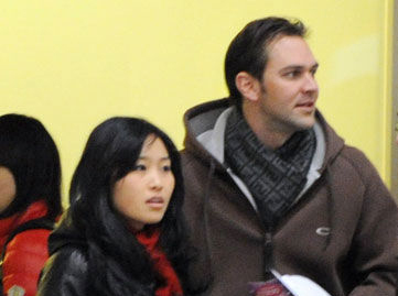 张艺谋长女张末，二嫁外国人后灰溜溜回国，与巩俐达成和解？