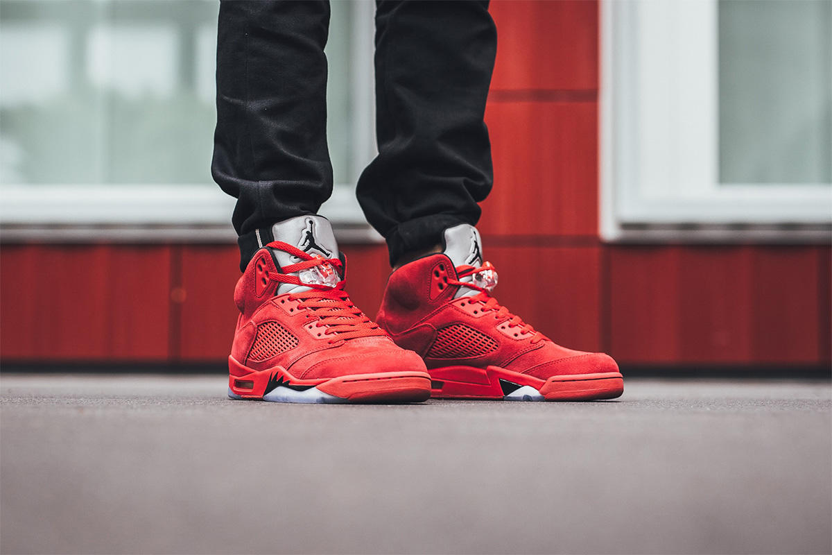 本命年要穿红色的鞋么,本命年适合买什么鞋