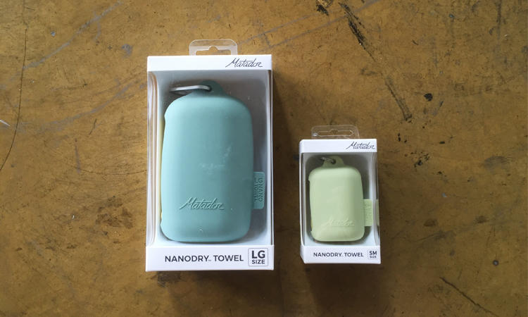 怎么把毛巾叠起来而且又省空间,怎么把毛巾叠得很好看