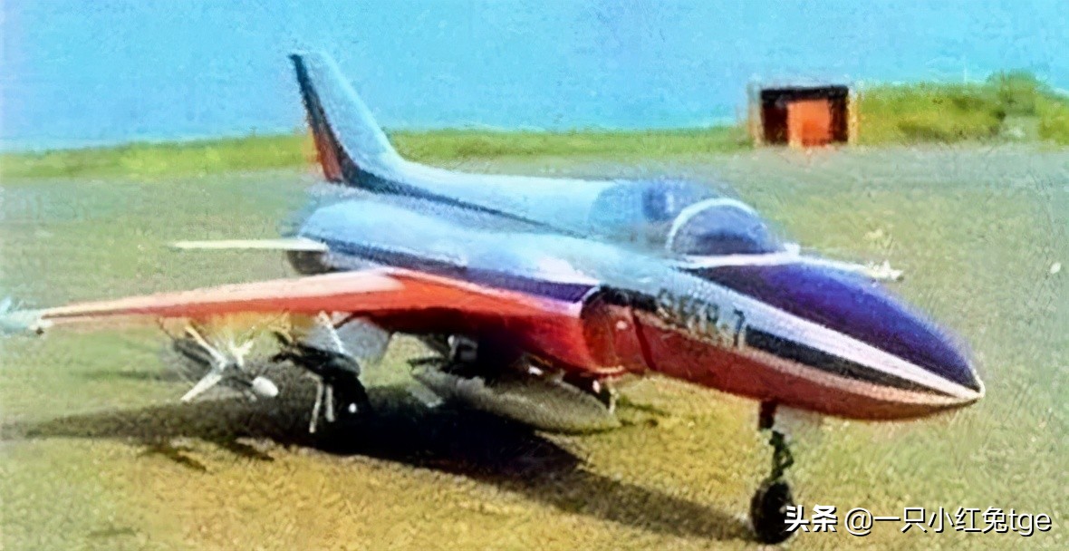 缇庡啗绌哄啗瑁呭澶у叏,閭ｄ簺骞村厰瀛愭悶鍒扮殑瑁呭