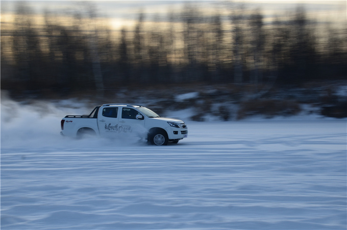 江西五十铃d-max跑山路动力足吗,沉浸式体验2023款五十铃d-max
