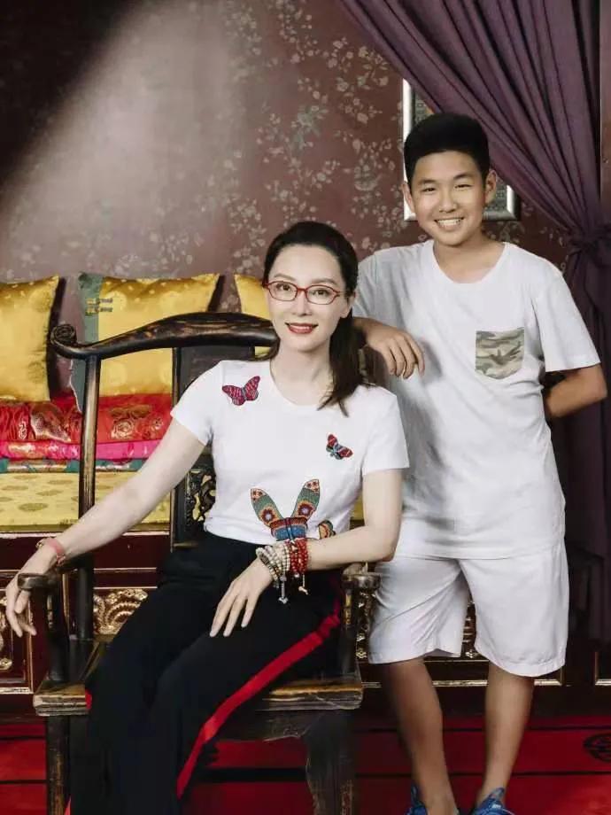 陈数婚姻根本不是件容易的事儿,44岁陈数遇婚变