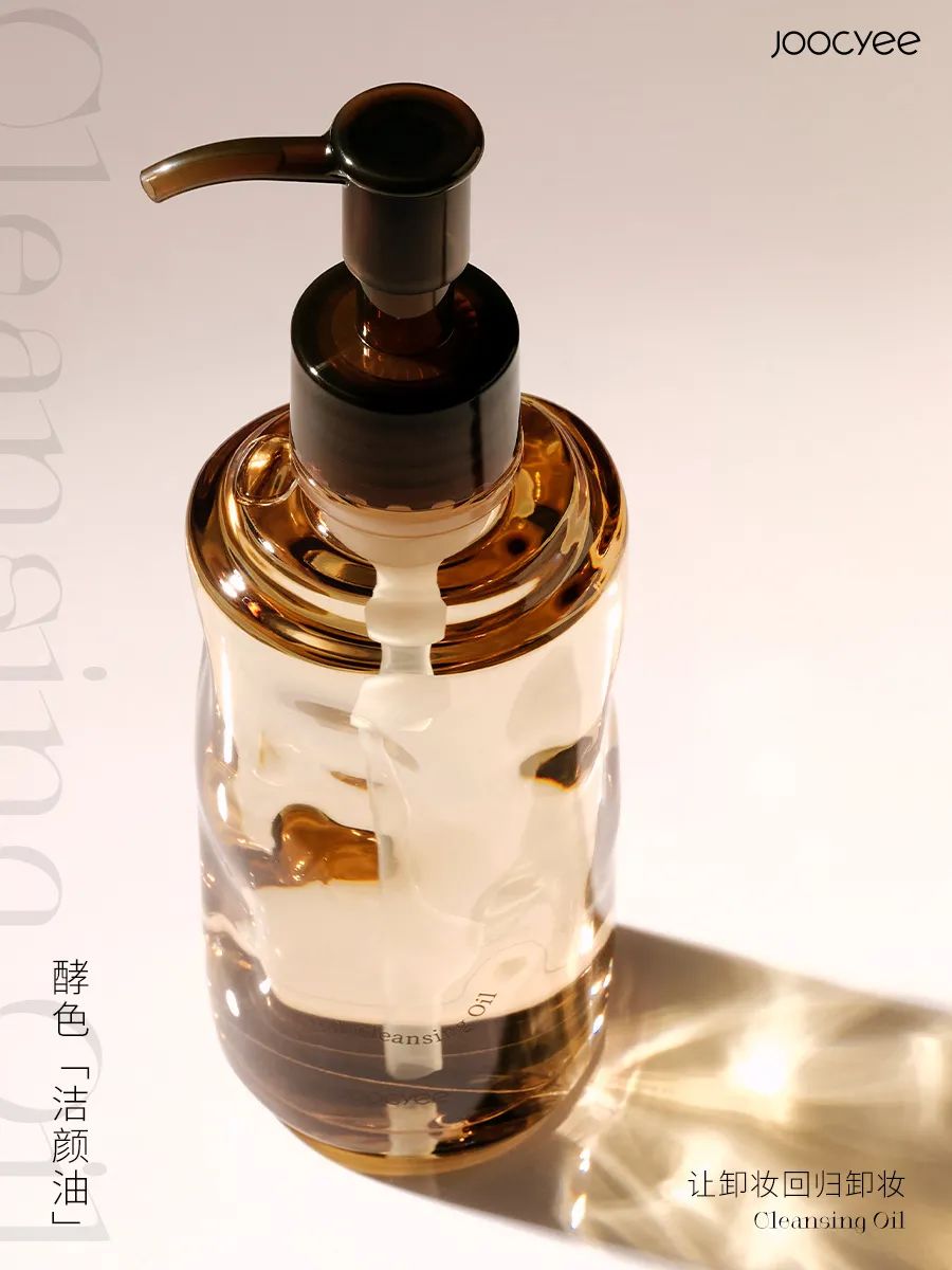 宠爱之名白无瑕美白精华,欧莱雅金致臻颜小金牌粉底液测评