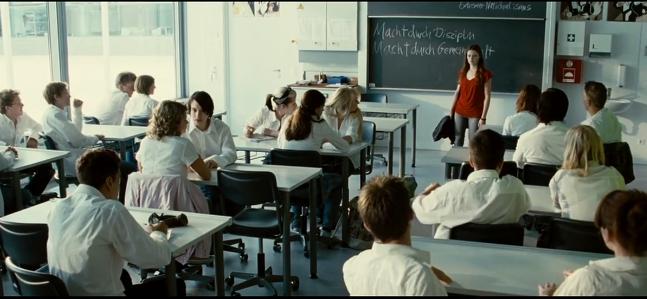 豆瓣8.7《浪潮》：每个年代，都有“狂热分子”在捣乱