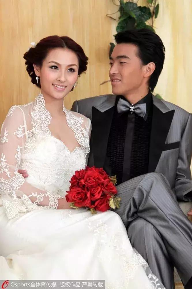 国足太太团集体助威,国足太太聚会