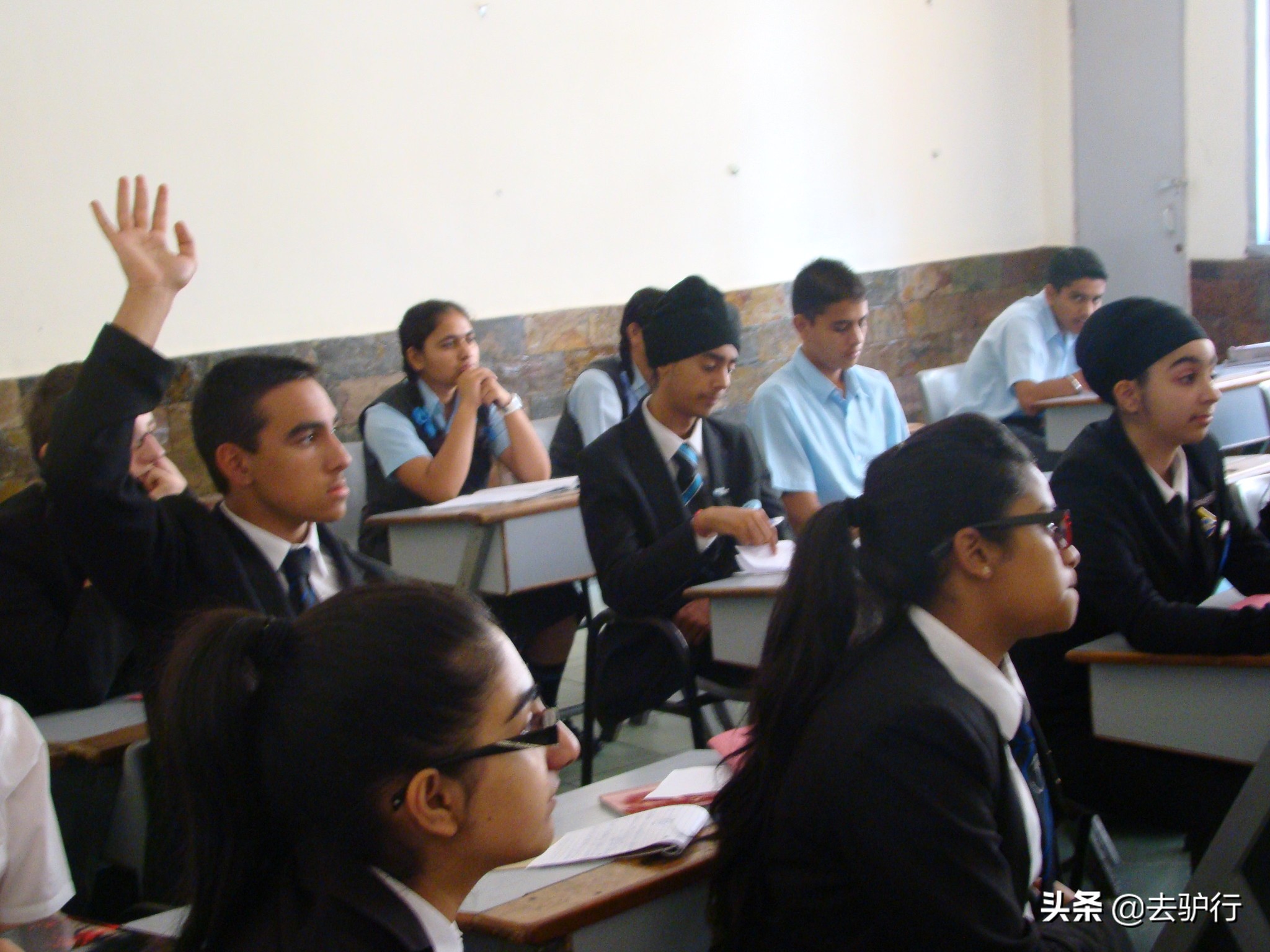 印度高考物理比我们难吗,印度高考比中国难吗