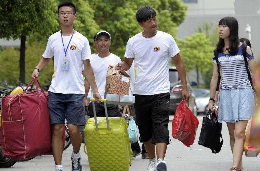 武汉多所高校学费大幅上涨，学生望而生畏，家长直呼供不起了