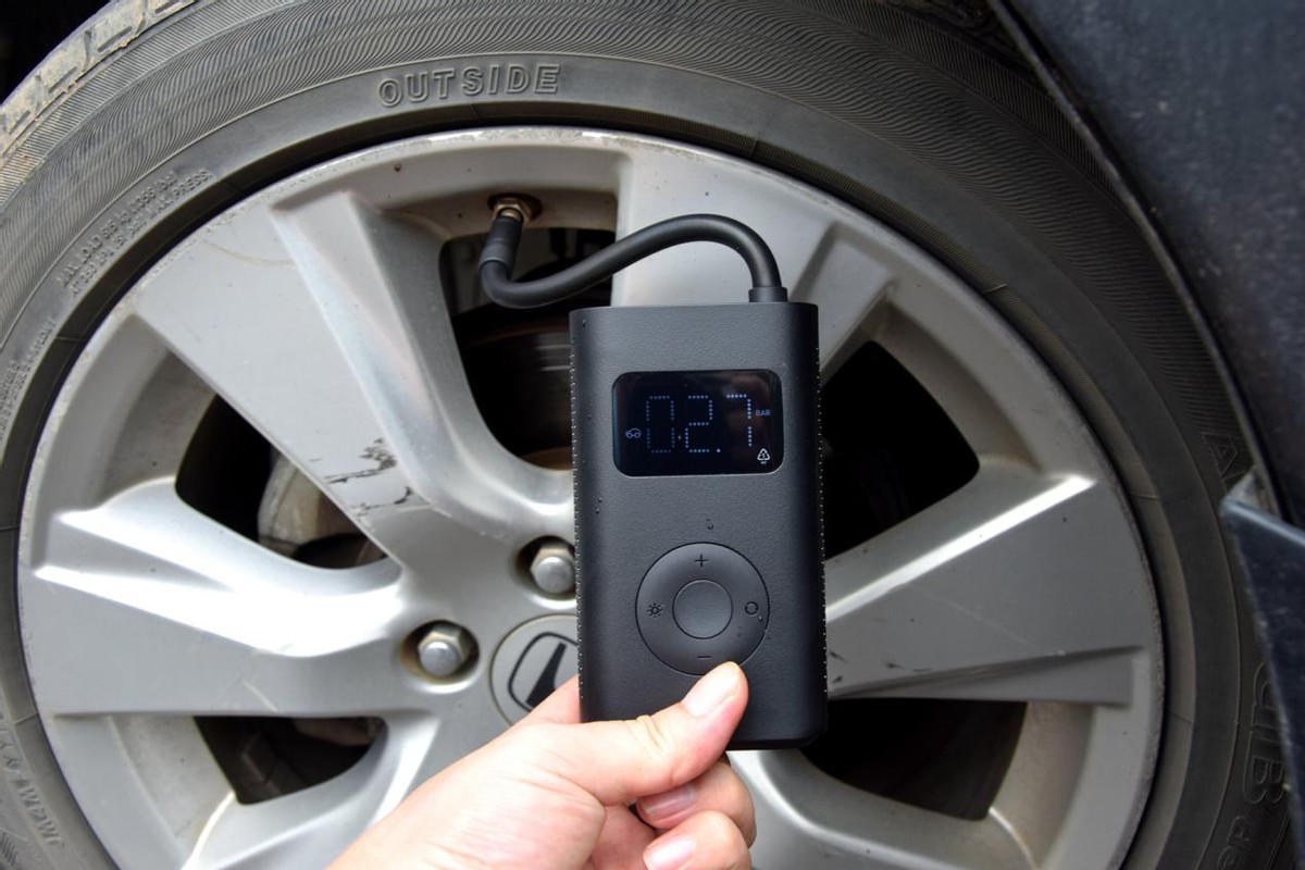 米家充气宝1s给汽车充气评测,米家充气宝1s怎么看充满电没