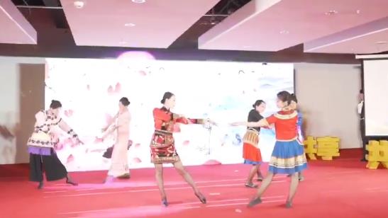 看图识人的女人是谁,看图识人这个女人是谁