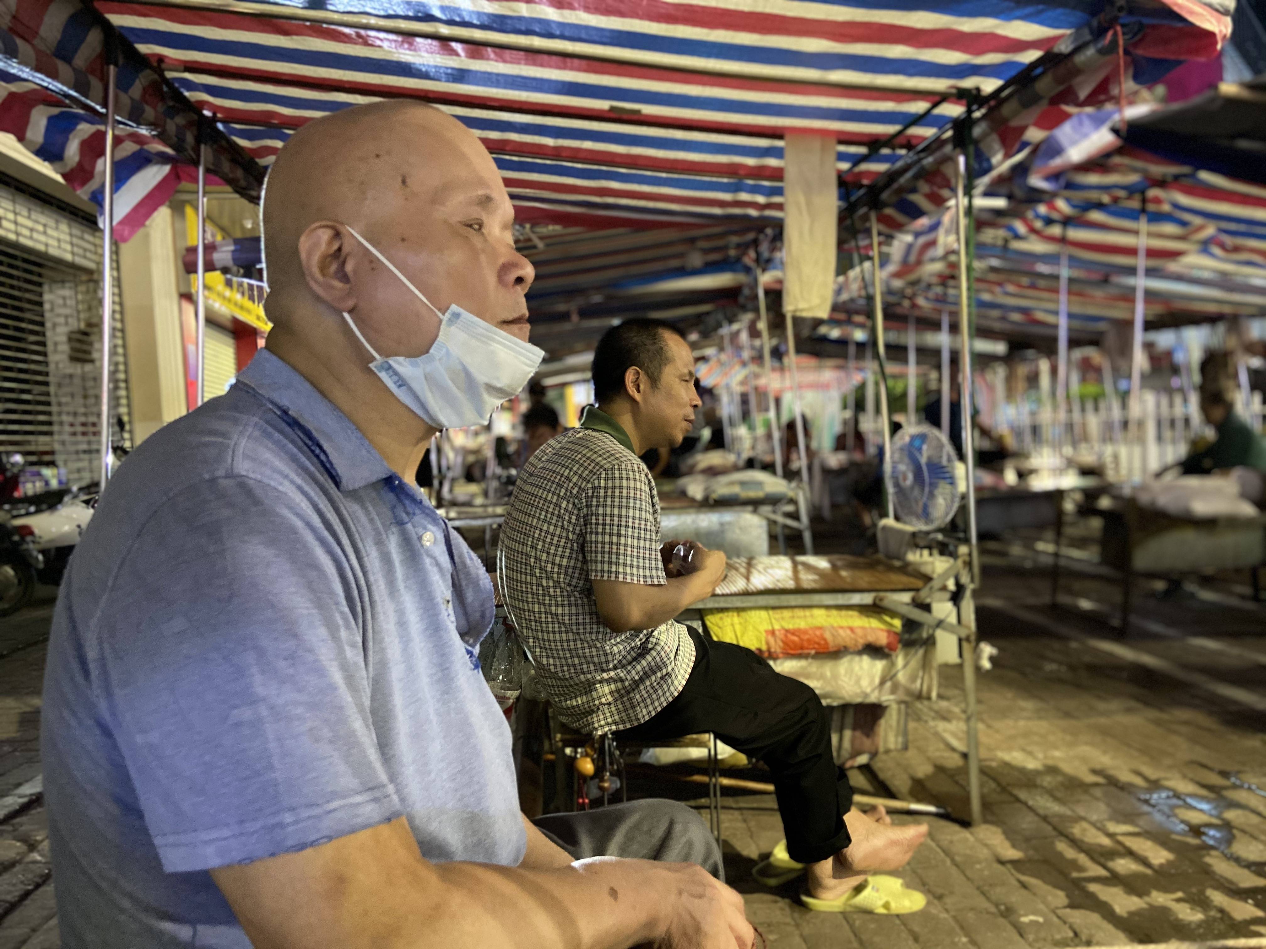 南宁夜市盲人按摩摊有何特色,广西南宁盲人街头按摩