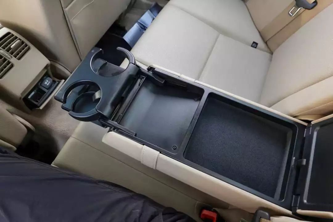 14万买奔驰C,6年只跑2万公里,收藏级