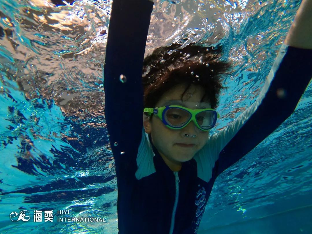 长期坚持游泳的好处与功效,长期游泳对心脑血管有好处吗