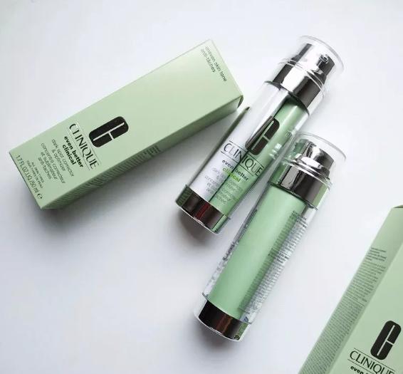 今天试试倩碧*管双**淡斑精华,看看能不能搞定陈年痘印和斑点!