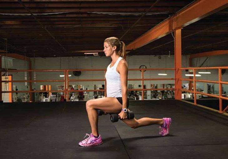 深蹲膝盖疼痛,深蹲后膝盖疼痛怎么办