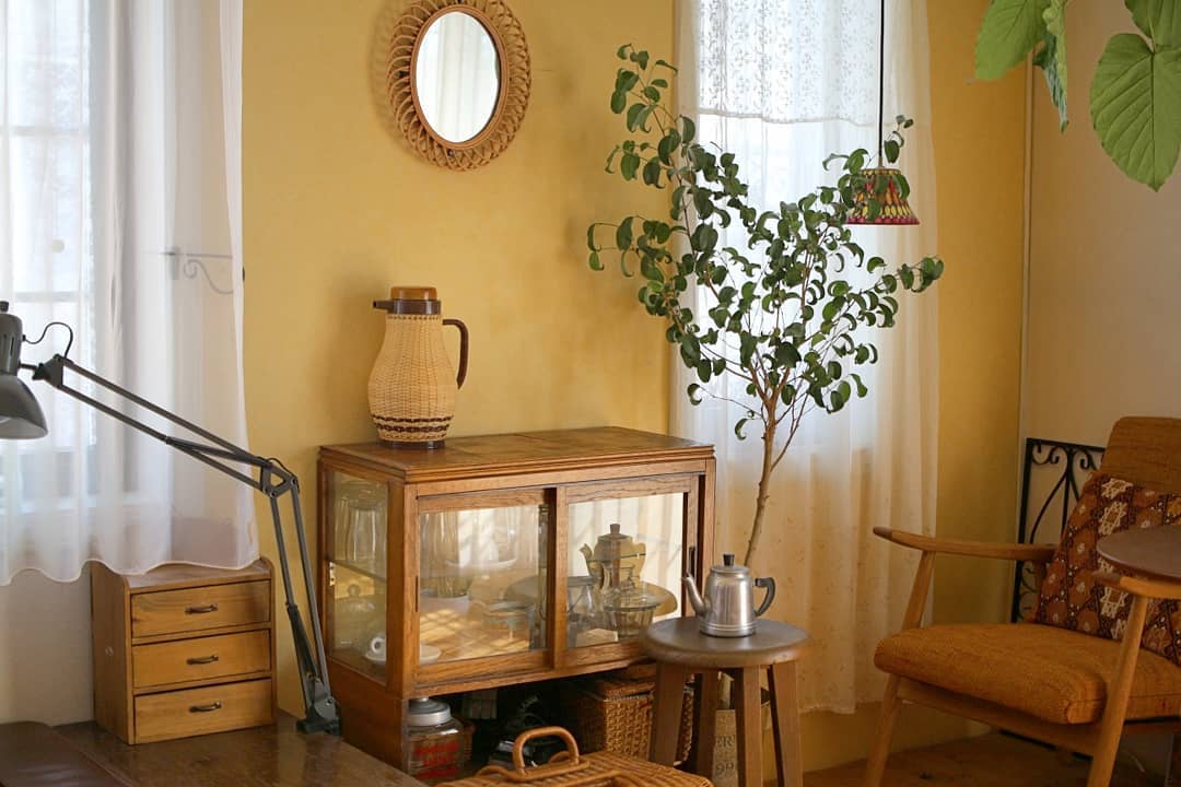 顶层带20平米左右的阁楼房子,有阁楼的挑高房子