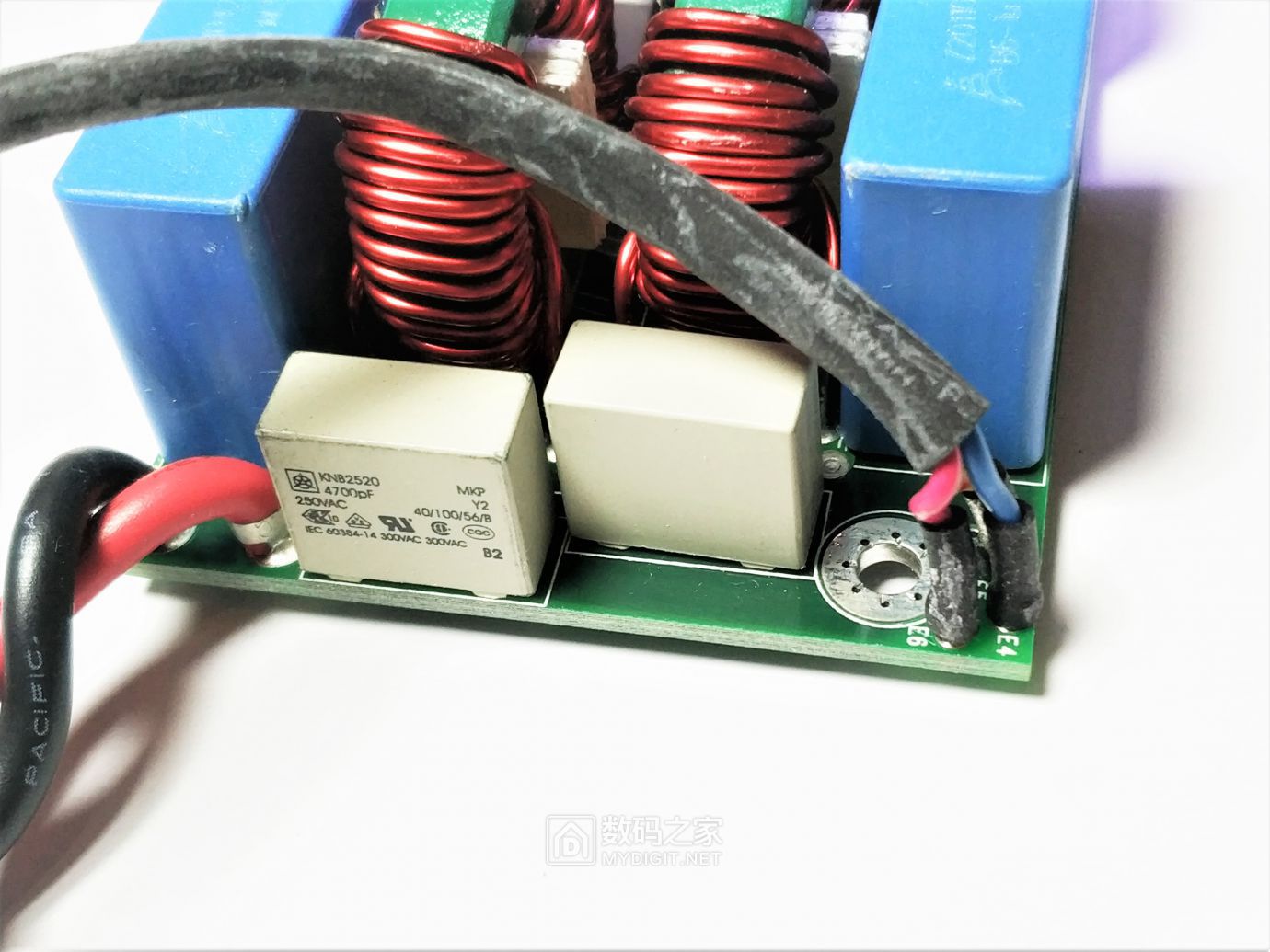 IBM服务器电源，艾默生7001578-j000675瓦电源拆机及原理图解