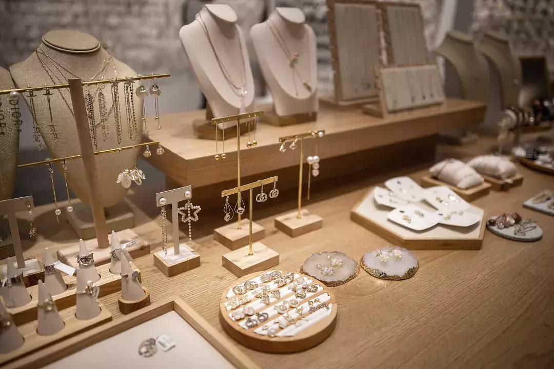 首尔和武汉哪个大,韩国首尔距离中国哪个地方近