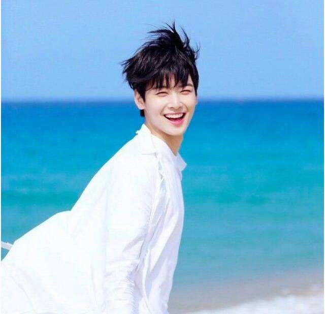 淡看名利笑纷争临江仙,临江笑吟临江仙