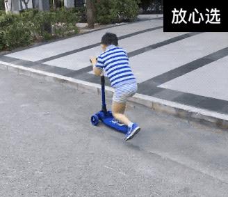 儿童滑板车到底实用不实用,便宜的儿童滑板车有危害吗