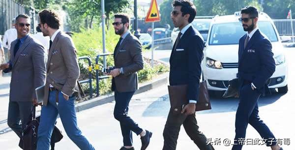 有品味的男人包里有什么,男士手拿包品味