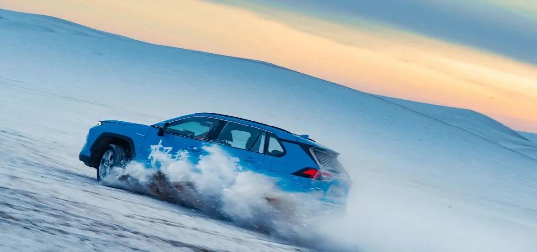 试驾丰田rav42.5双擎两驱,零下40度丰田双擎