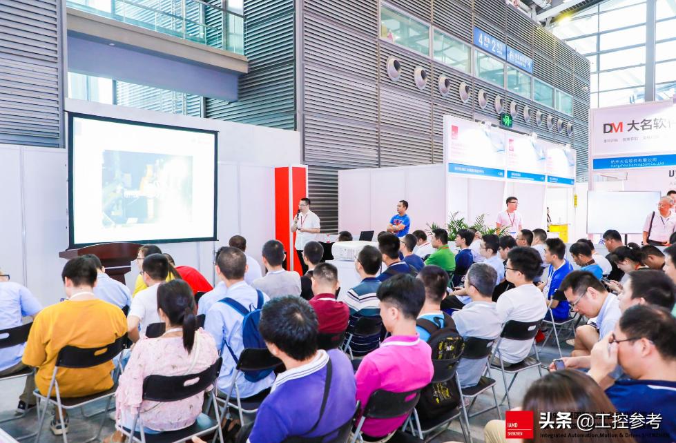 深圳这个自动化展:机器视觉成主角,智慧物流上演AGV“大作战”