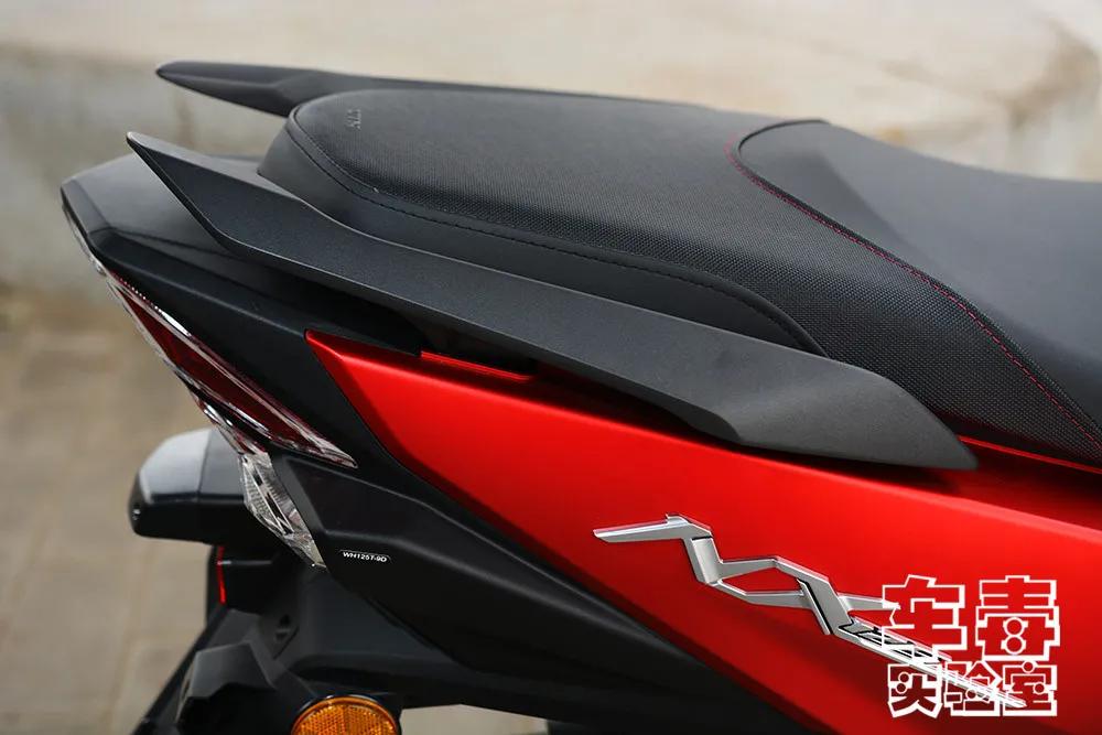 五羊本田踏板车nx125测评,本田nx125和豪爵uy125哪个动力好