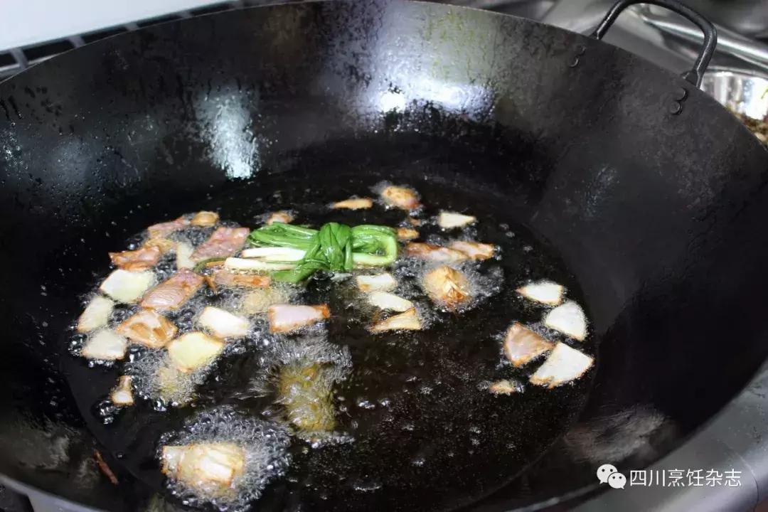 辣椒红油如何炼制,四川泸州古蔺的油辣椒怎么做