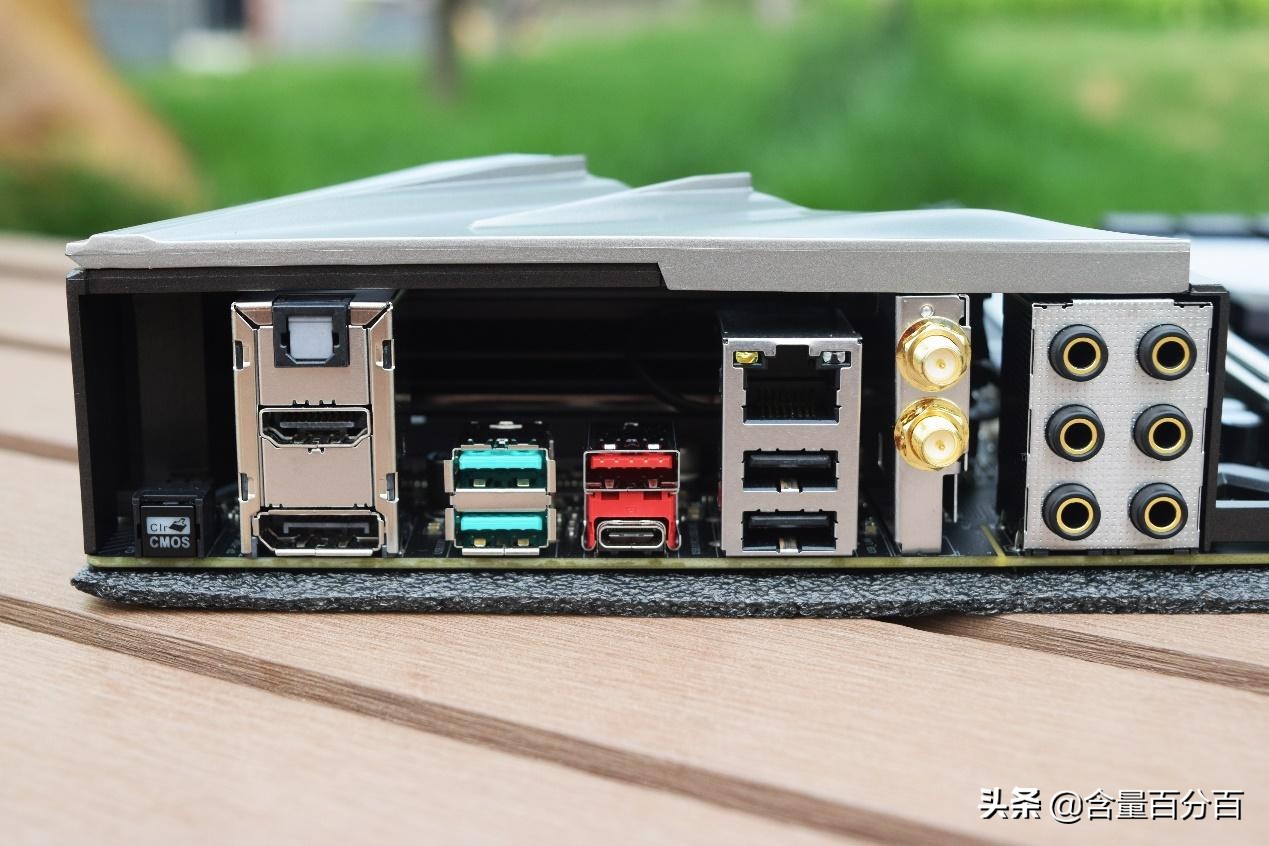 吃用生活品必买,但核心还是CPU、校色仪和主板