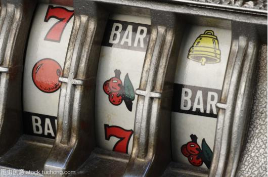 南京女生摆摊创业,女生开奶茶店创业项目