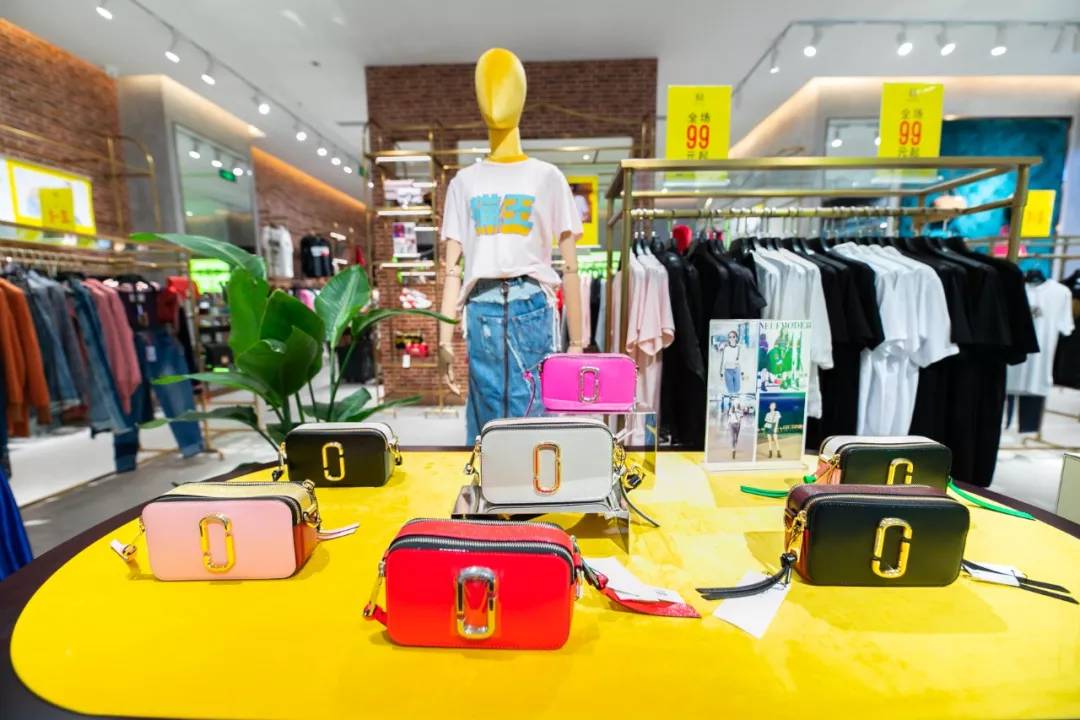 藏不住了！温州万达衣麦仓“时尚基地”，潮人们都去打卡啦