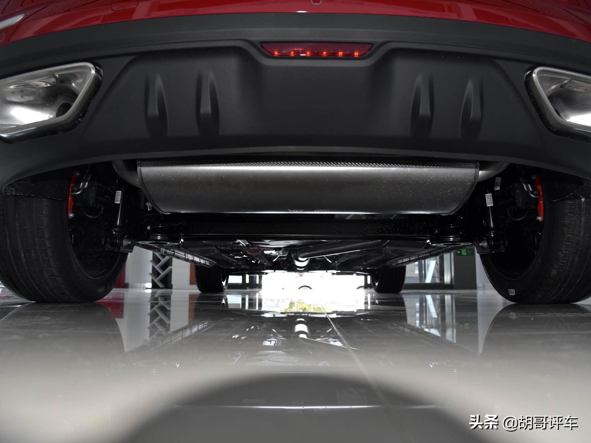 油耗低外观好看内饰大气suv,吉利帝豪gs16款1.3t的油耗