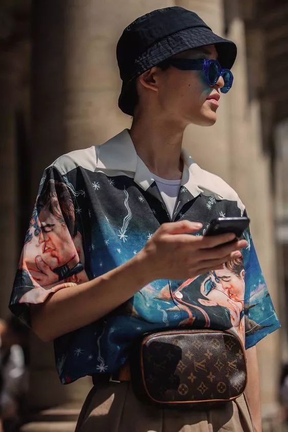 帽子怎么戴才能防止飞起来,戴棒球帽怎么撑起来小技巧