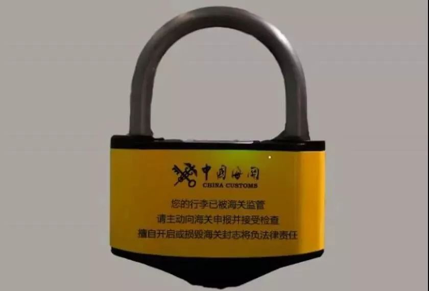 回国下飞机后被带走,回国飞机不托运海关检查行李吗