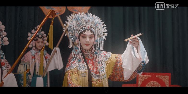 鬓边不是海棠红深层评论,网评鬓边不是海棠红