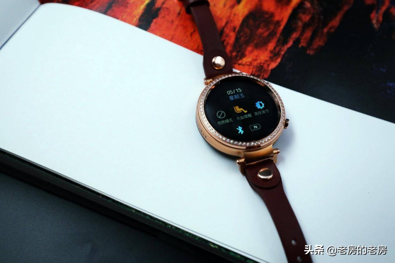 优雅绽放健康生活Jeep女士智能小红表开箱