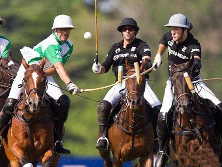 男人穿搭误区,男装最大的着装误区